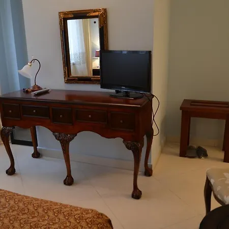 Hotel Jardin Belgrado